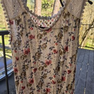 Solitaire Cream Floral Lace-Trim Sleeveless Dress